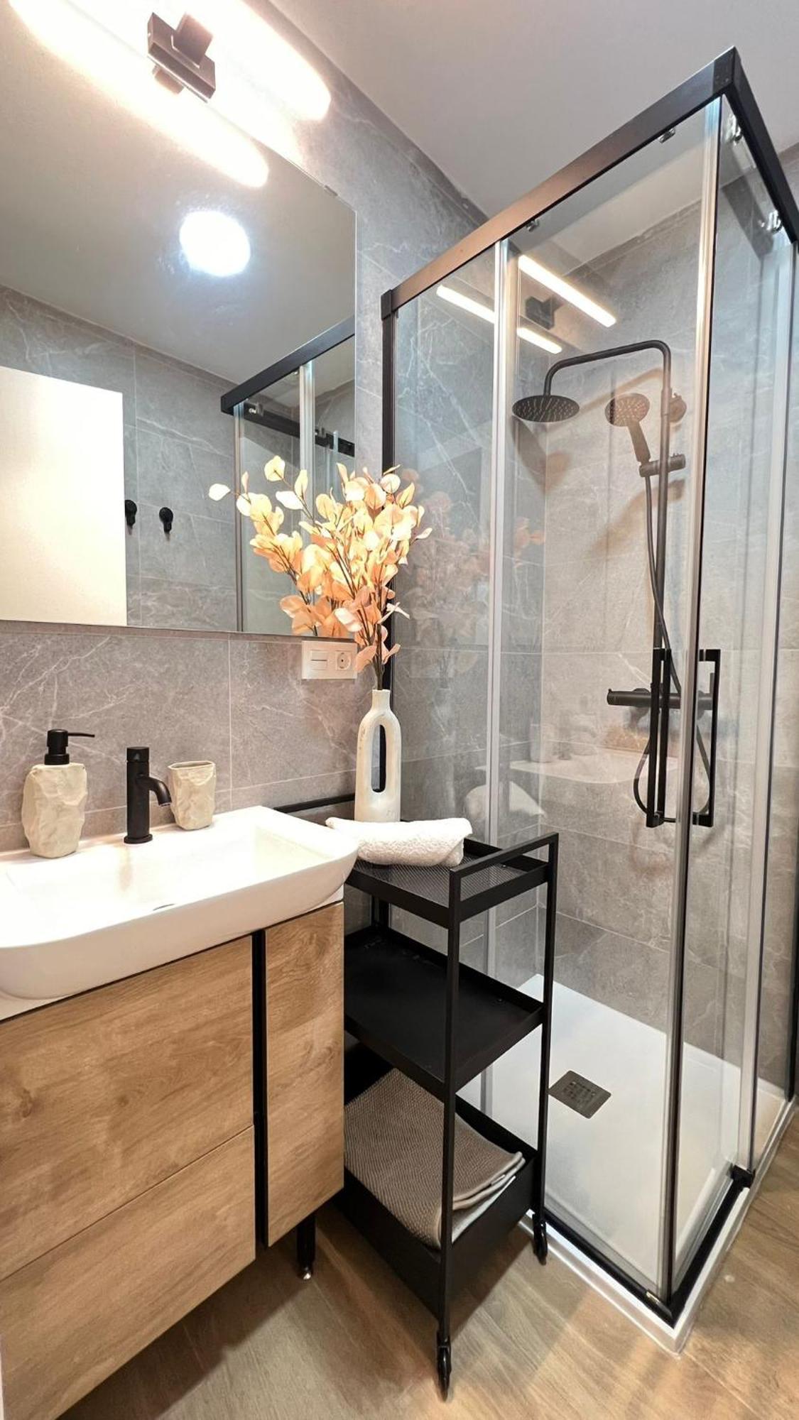 גרנדה Hermosos Apartamentos En Pleno Centro מראה חיצוני תמונה