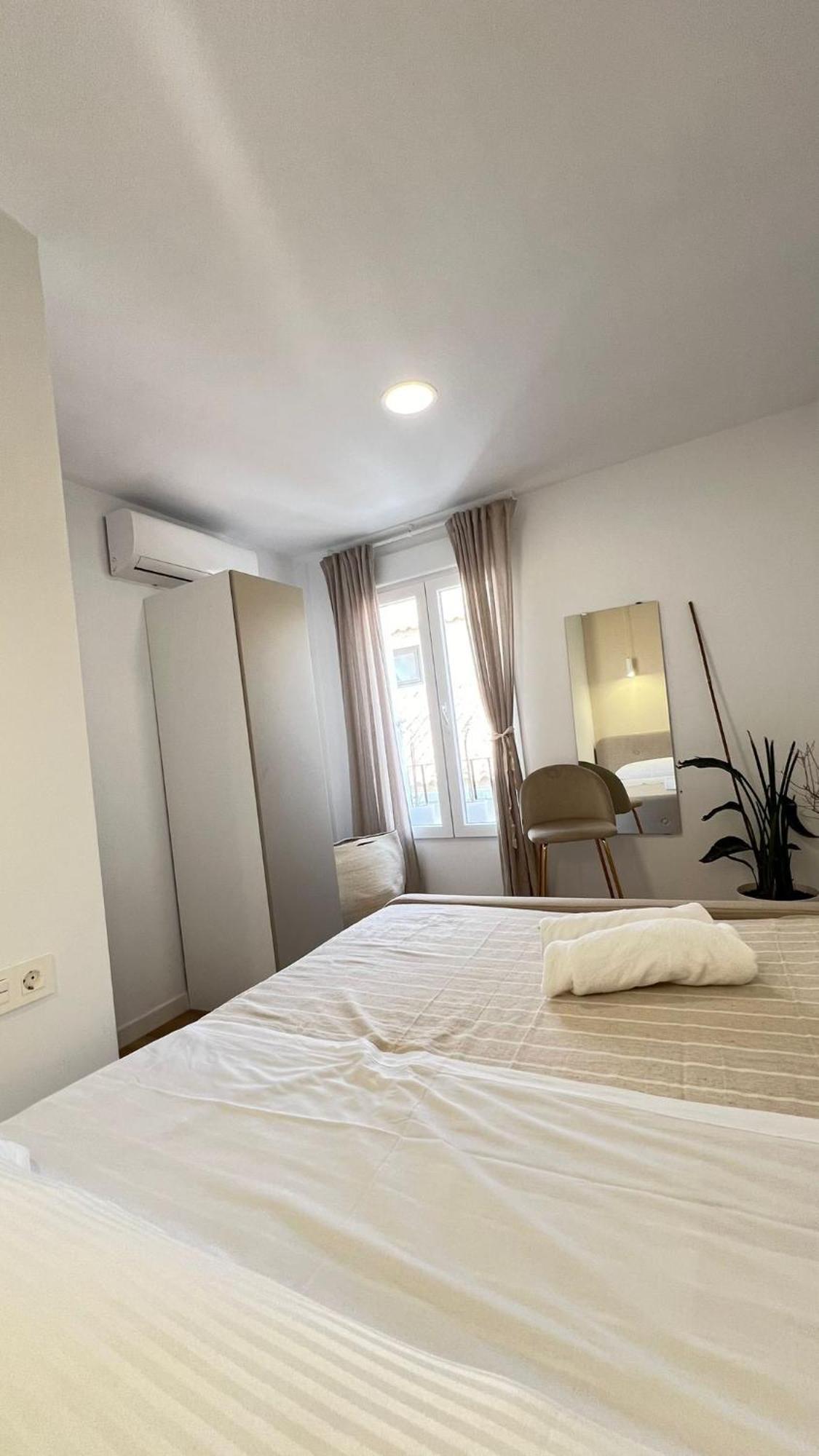 גרנדה Hermosos Apartamentos En Pleno Centro מראה חיצוני תמונה