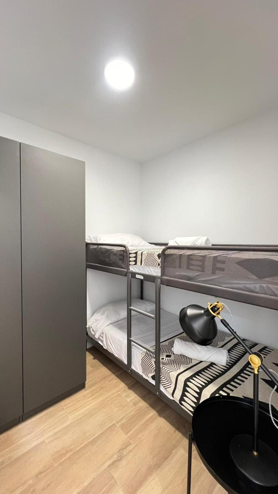 גרנדה Hermosos Apartamentos En Pleno Centro מראה חיצוני תמונה